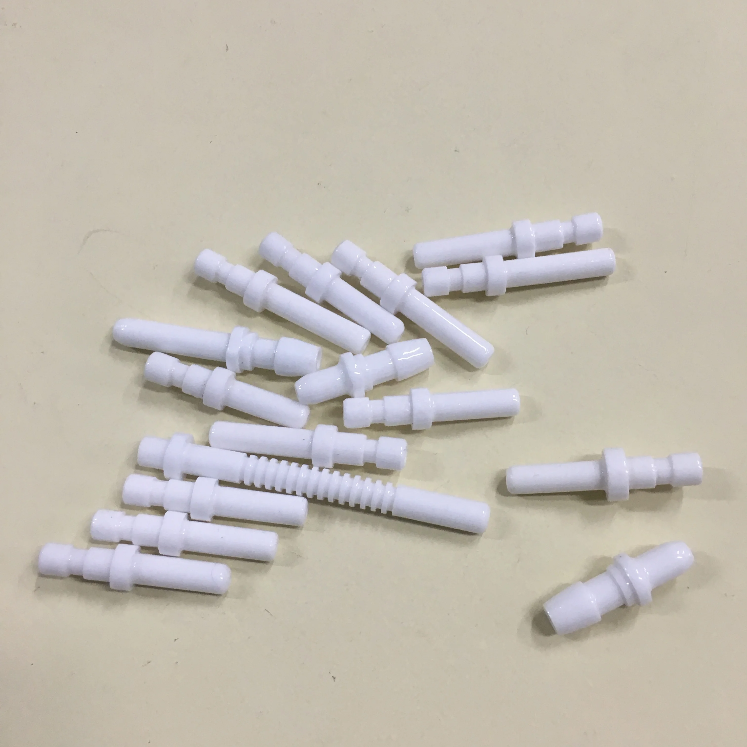 Застекленная алюминиевая окись Al2O3 глинозема керамическая трубка для воспламенителя