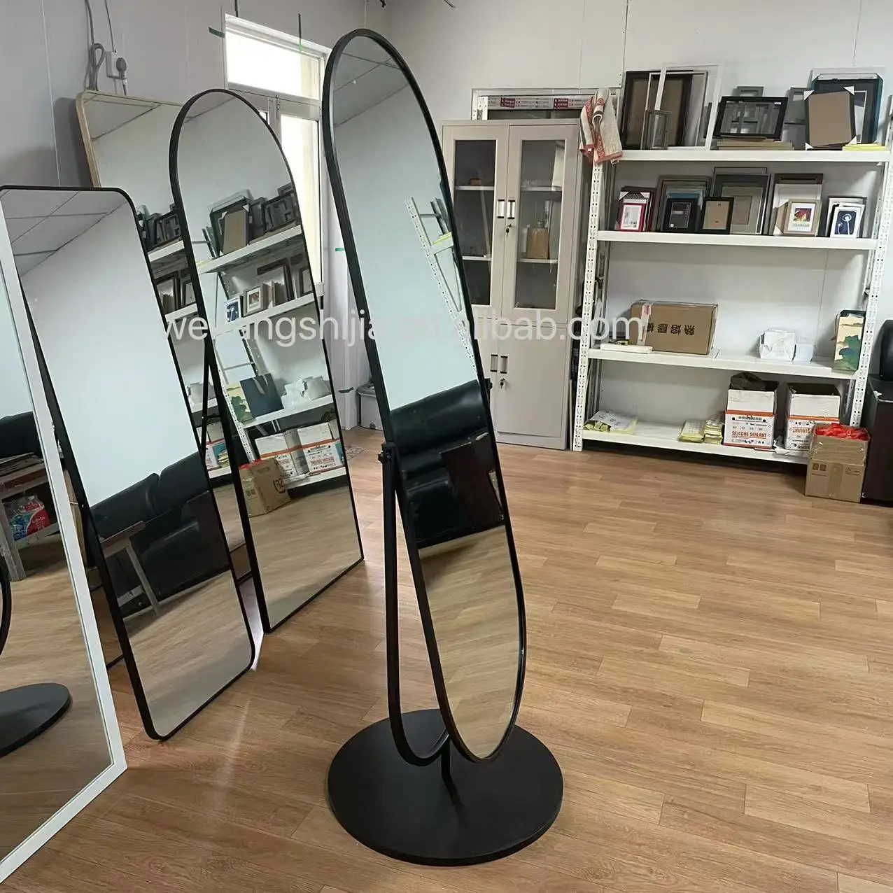 Wholesale Metal Framed Long Large  Oval Bedroom Furniture Rotatable Floor Standing Full Body Mirror With Coat Rack