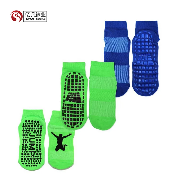 EVAN-A 1189 bulk wholesale custom trampoline socks playground socks for sale