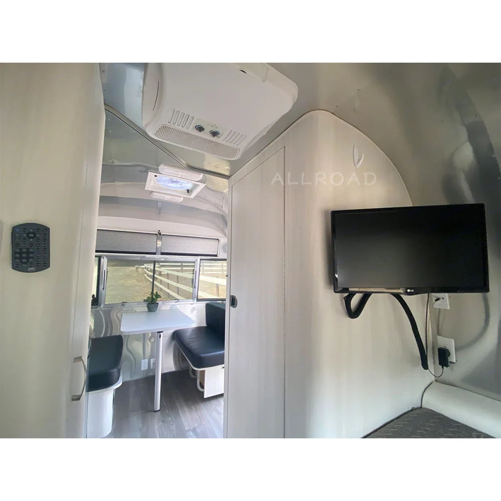 Offroad Caravan Smart Aluminium Alloy Recreational Travel Trailer Outdoor Camping Trailer Leisure Equipment Adventure Kampervan