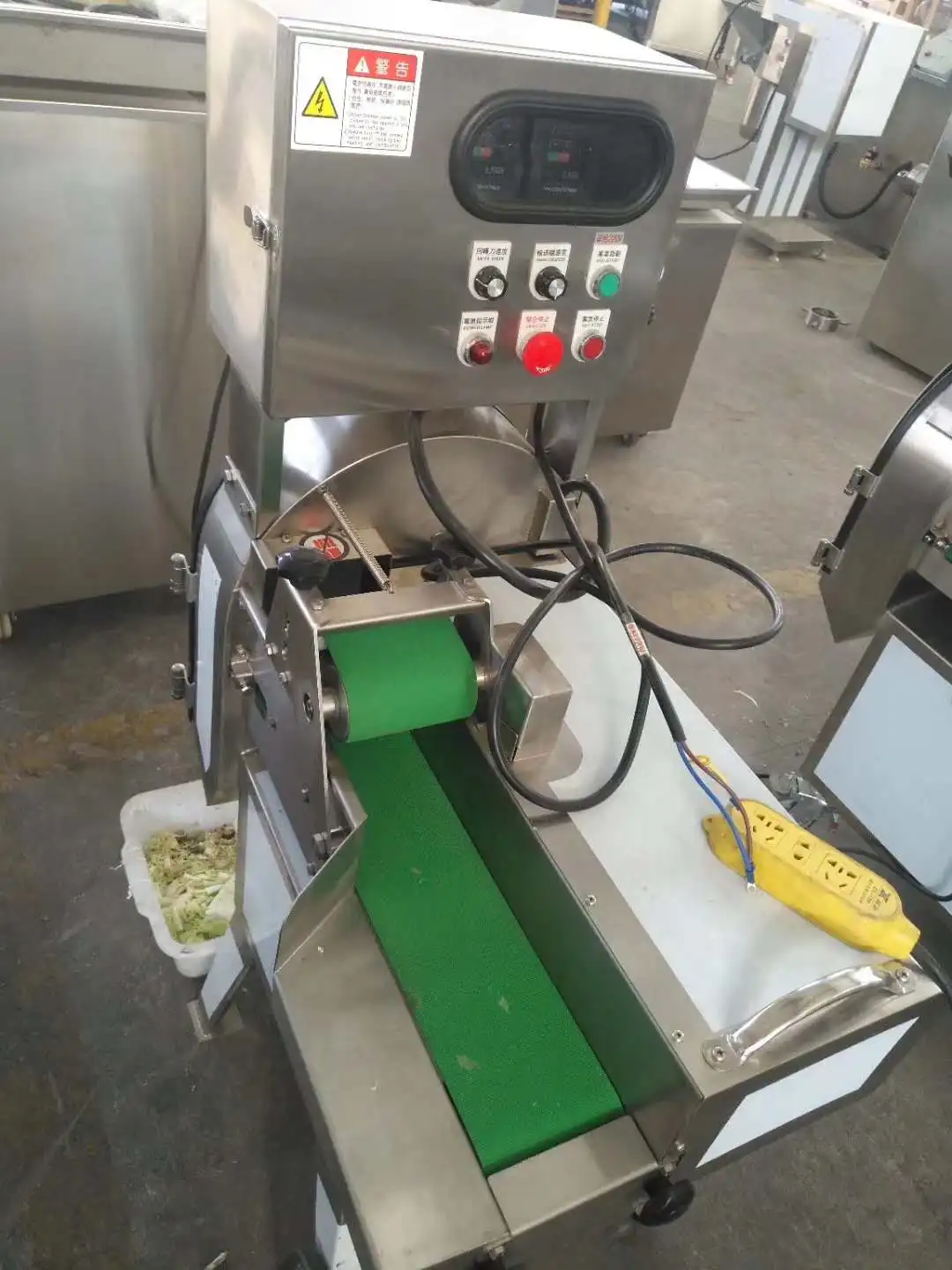
Electric Vegetables and Fruits Dicing Shredding Machine 