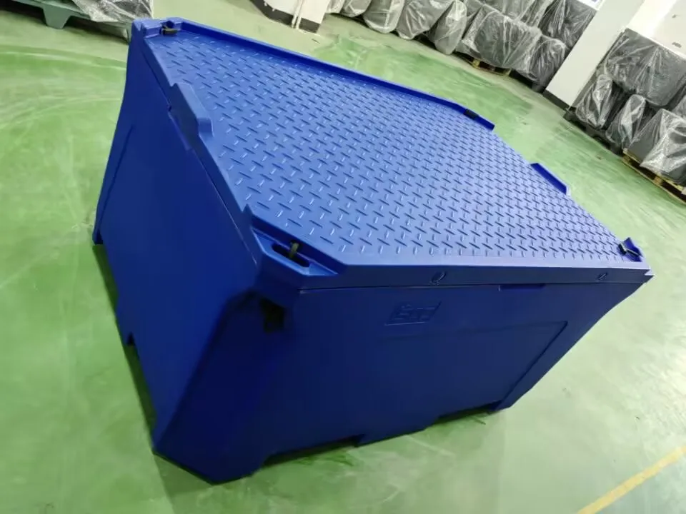 660L Large capacity Roto molded fish bins cooler box Insulated Plastic Container