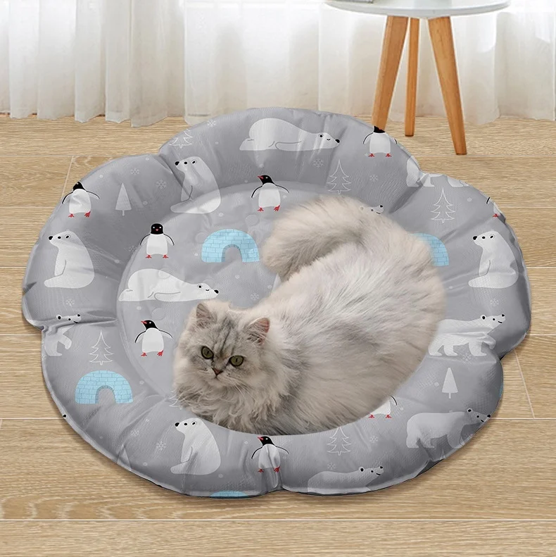 Wholesale Pet Cooling Mat Waterproof Orthopedic Large Cat Cushion Foldable Big Dog Calming Portable Car Travel Pet Cool Mat