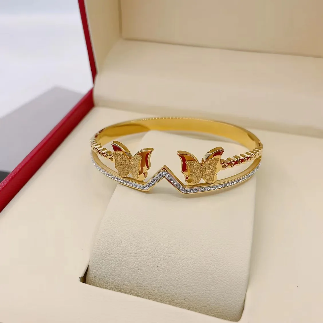 High Quality Stainless Steel 18k Gold Tennis Zircon Shell Heart Butterfly Bangle Women Cross Turquoise Clover Bangle For Gift