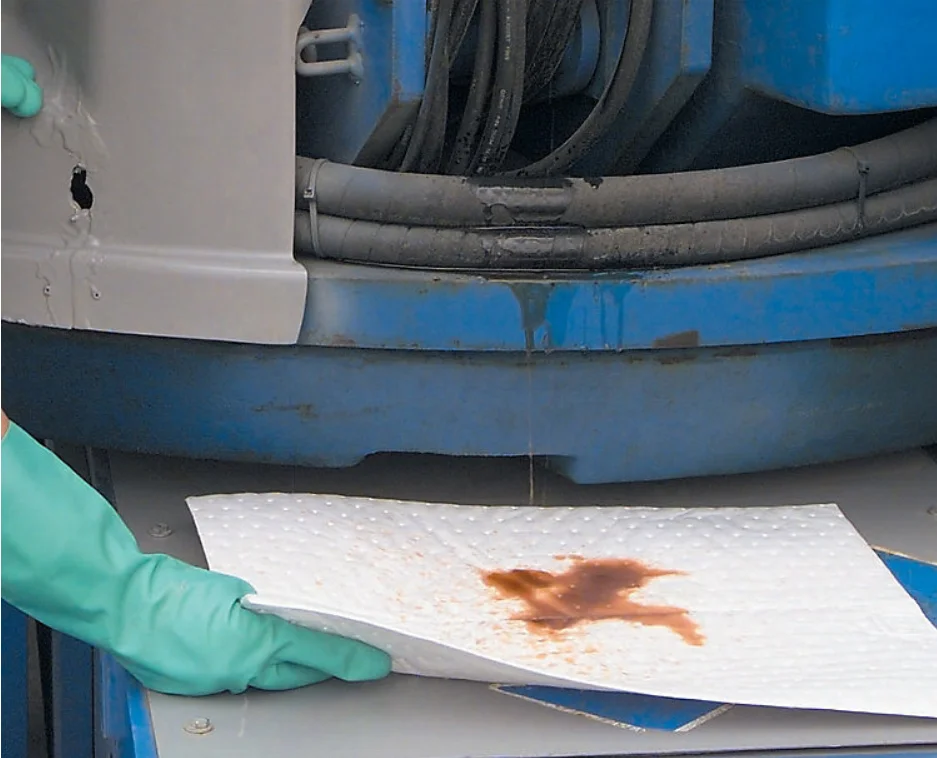 Hot-selling high-quality 3mm100%PP oil absorbing pads for oil spills to absorb oil pollution treatment