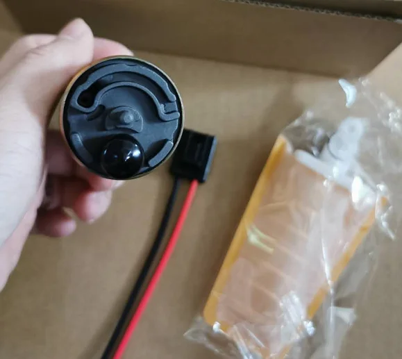 0580454001 High Quality Car Pila de Bomba de Gasolina BHS Fuel Pump for 580453408 580453409 580453422 580453423