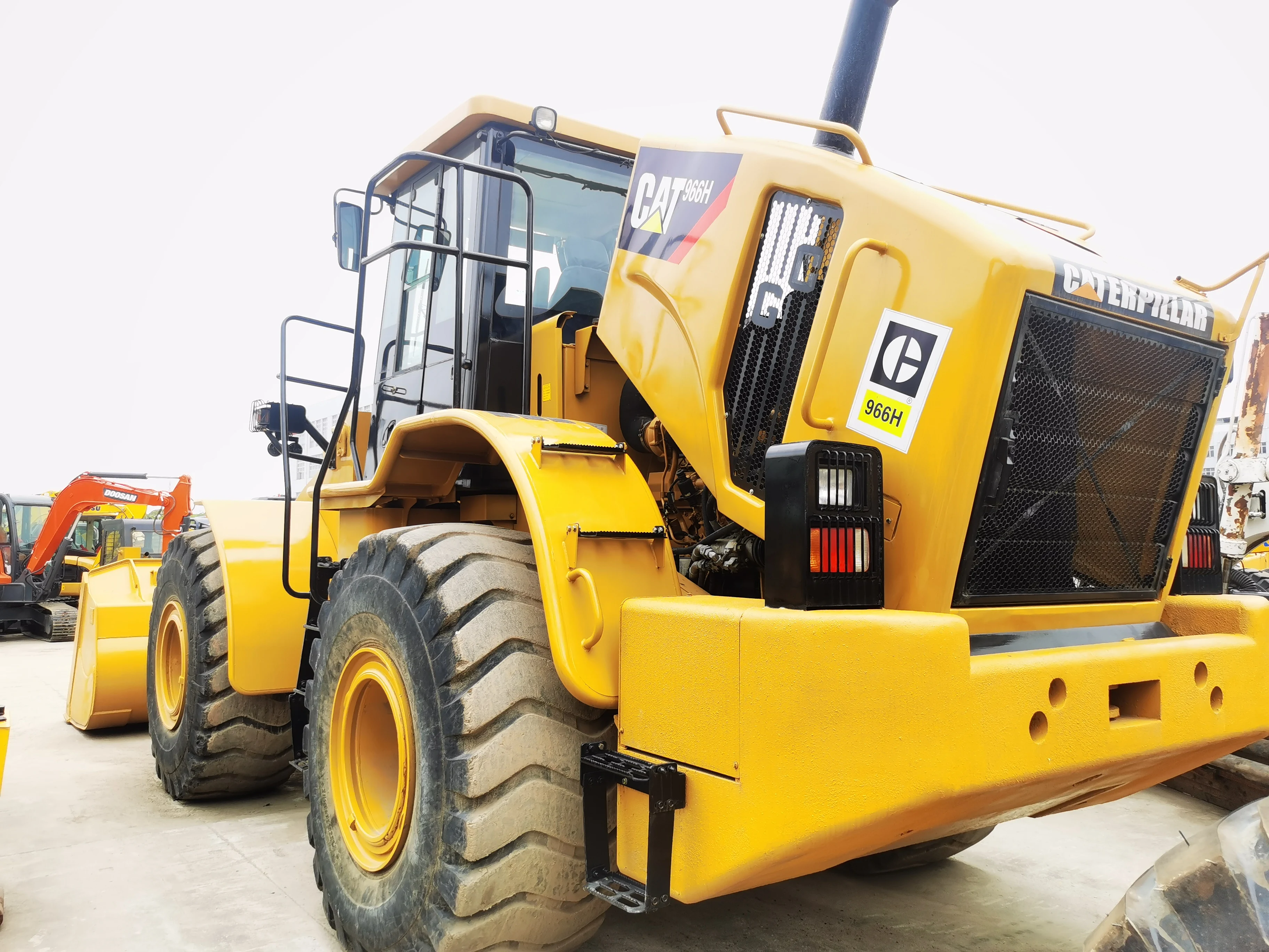 Hot Selling Second-hand Japanese Caterpillar 966H Wheel Loader 6 Ton Provided Yellow CAT Engine Front Loader Japan Original JP