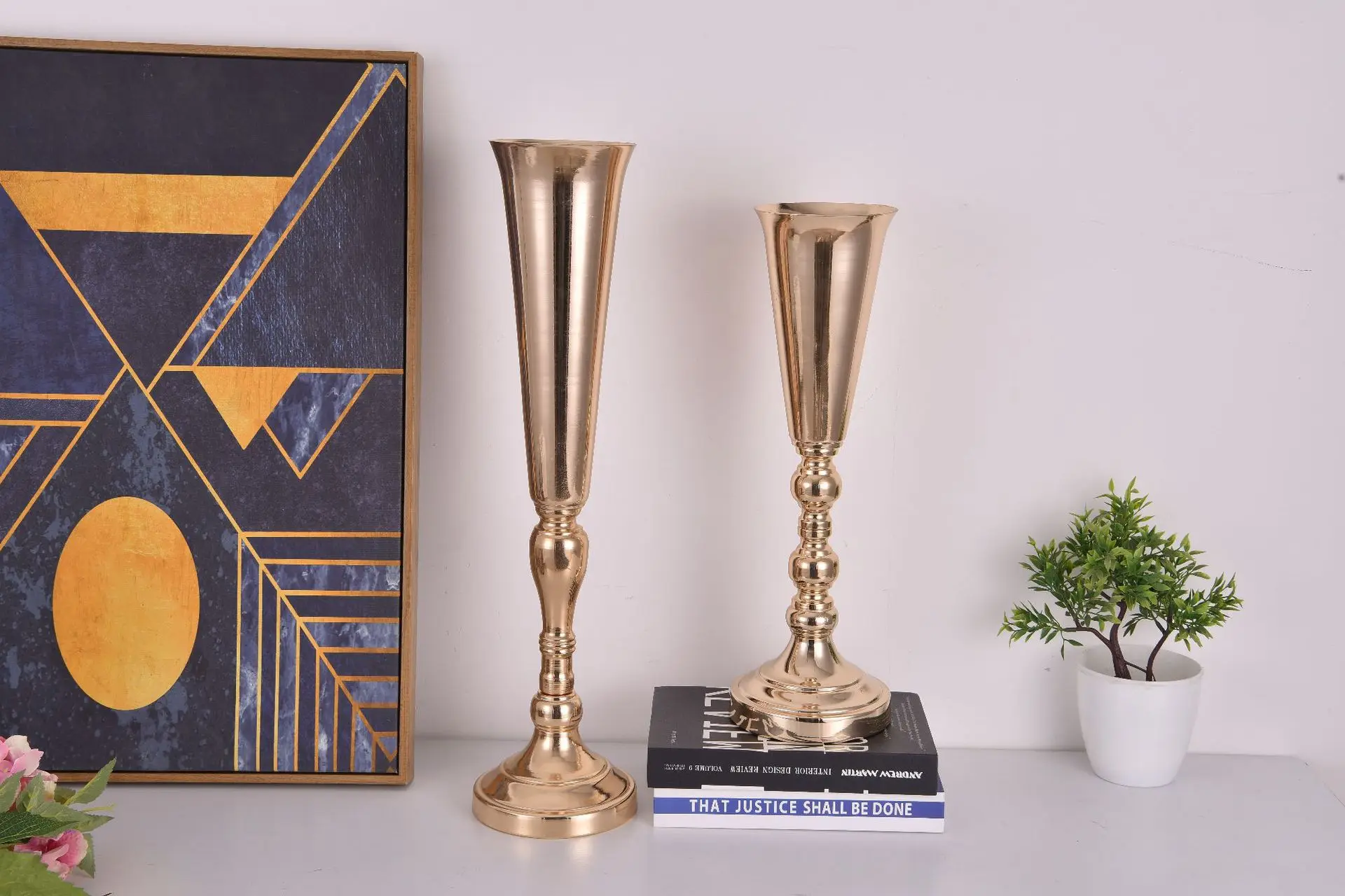 Бесплатная доставка) свадебное украшение, металлический Высокий золотой выставочный стенд в форме цветка для центрального оргстекла церкви sunyu1037