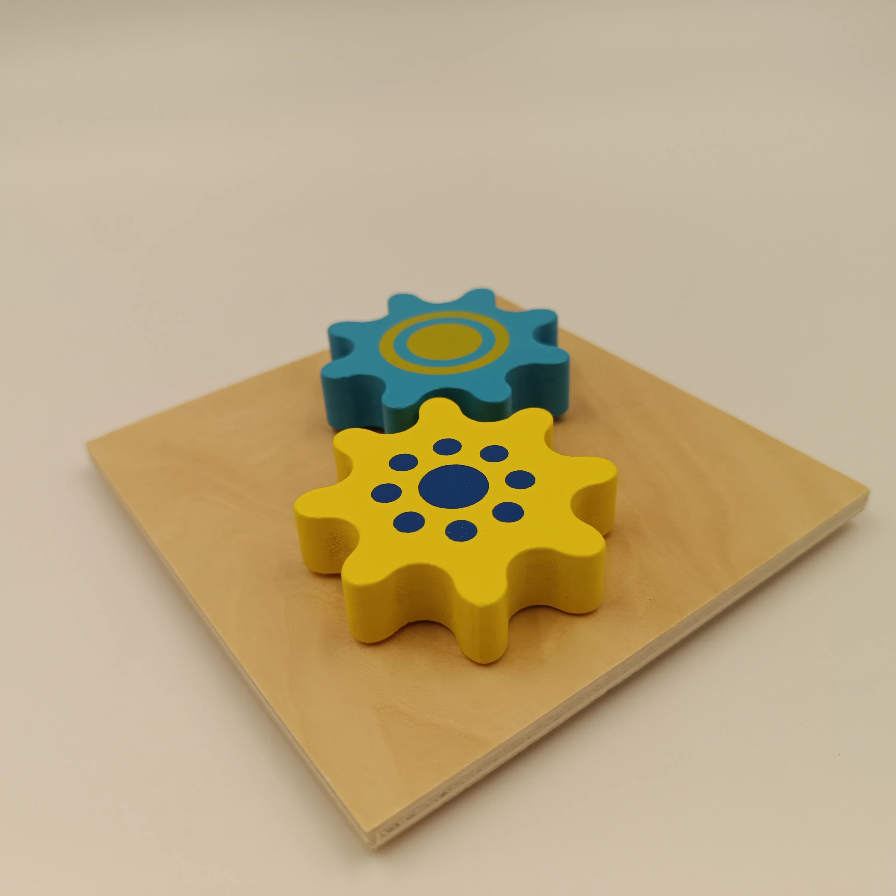 12mm from China factory supply directly Green Made miscellaneous MDF for handicrafts making gear oil-paint