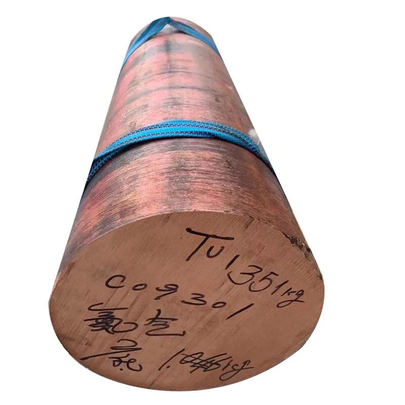 Большое количество медных стержней