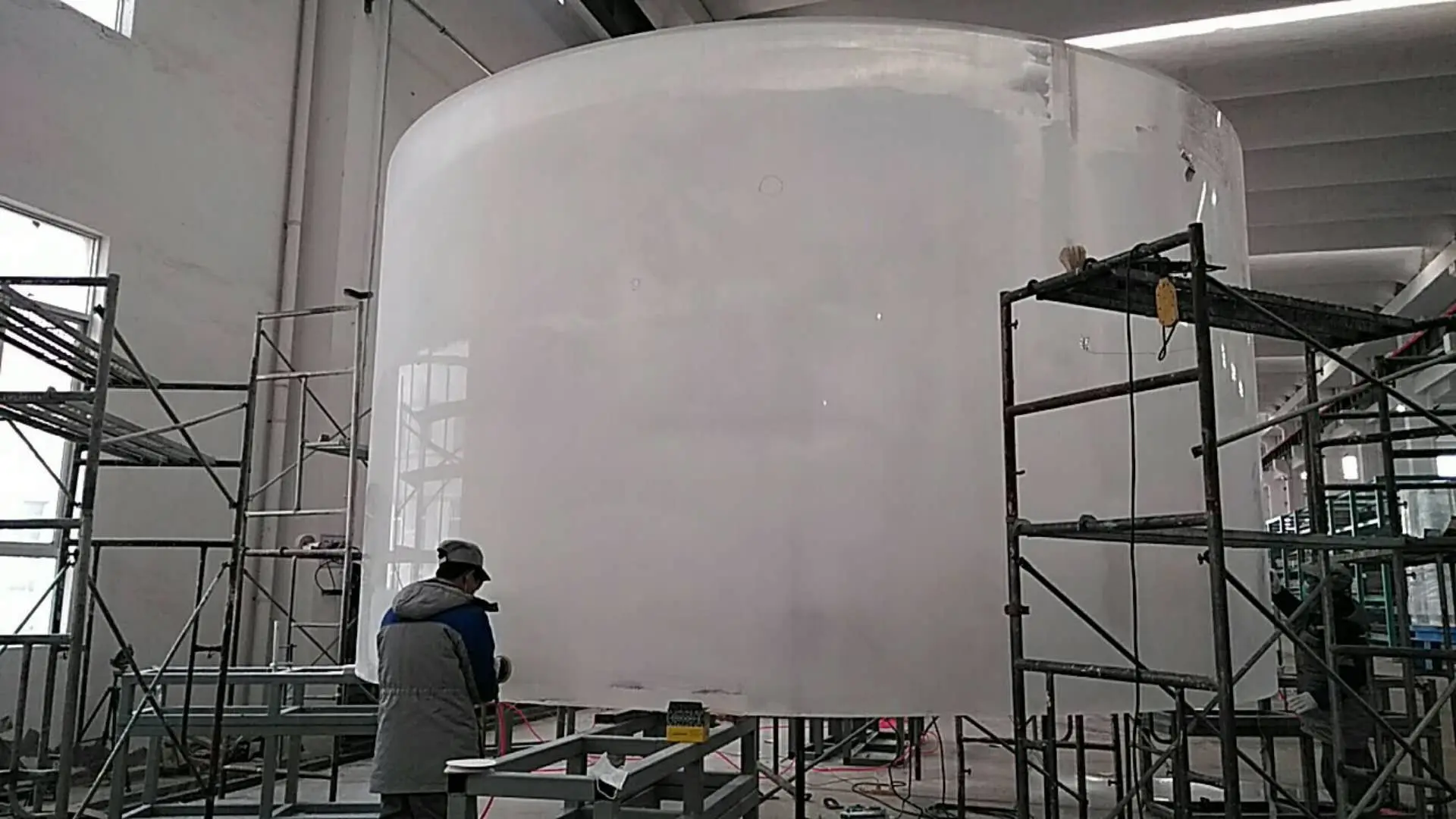 Grandview large size cylindrical Acrylic fish tank rimless aquarium