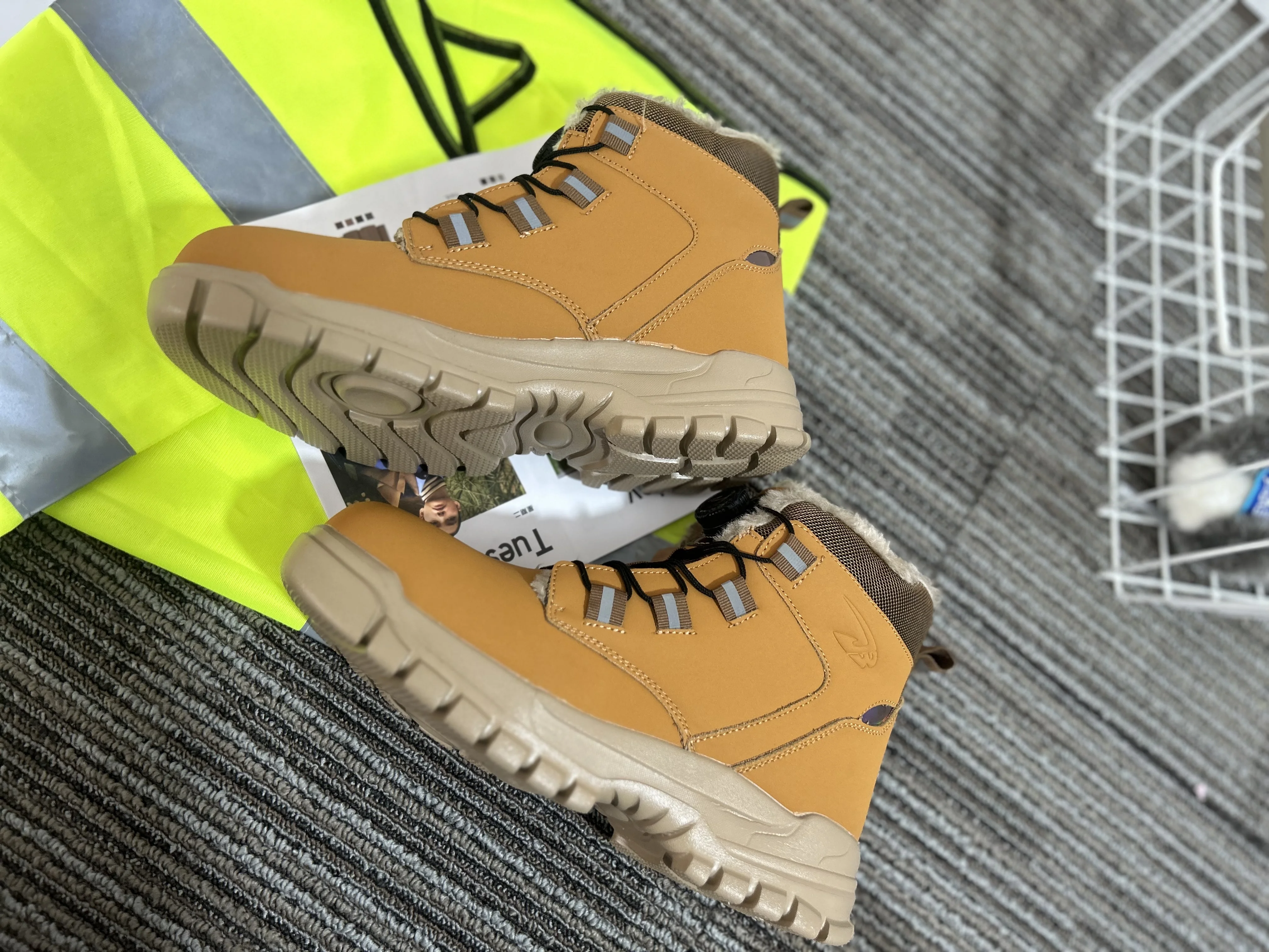 High quality construction injection machine chemical resistant men Safety Shoes With Steel Toe
