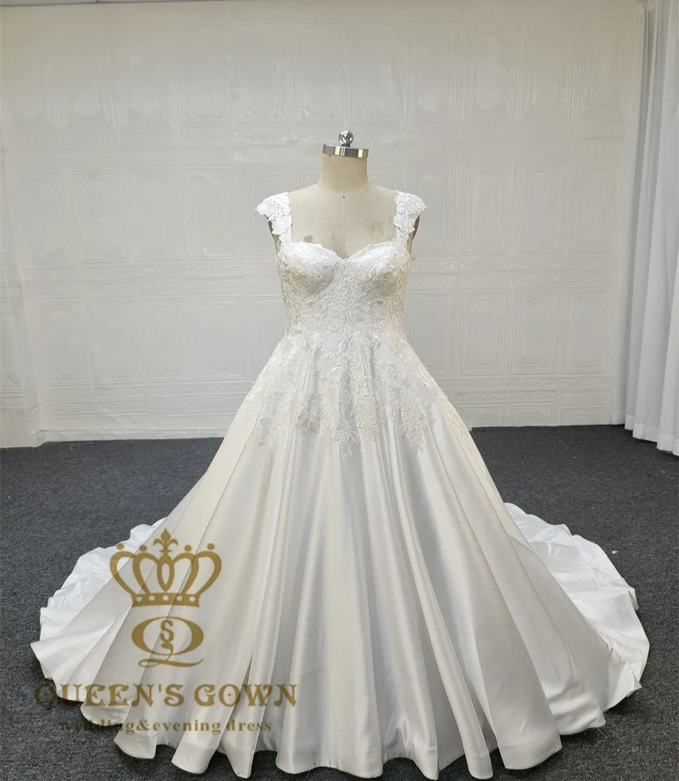 QUEENS GOWN High quality ivory satin sweetheart bridal dress elegant embroidered applique a line wedding dresses