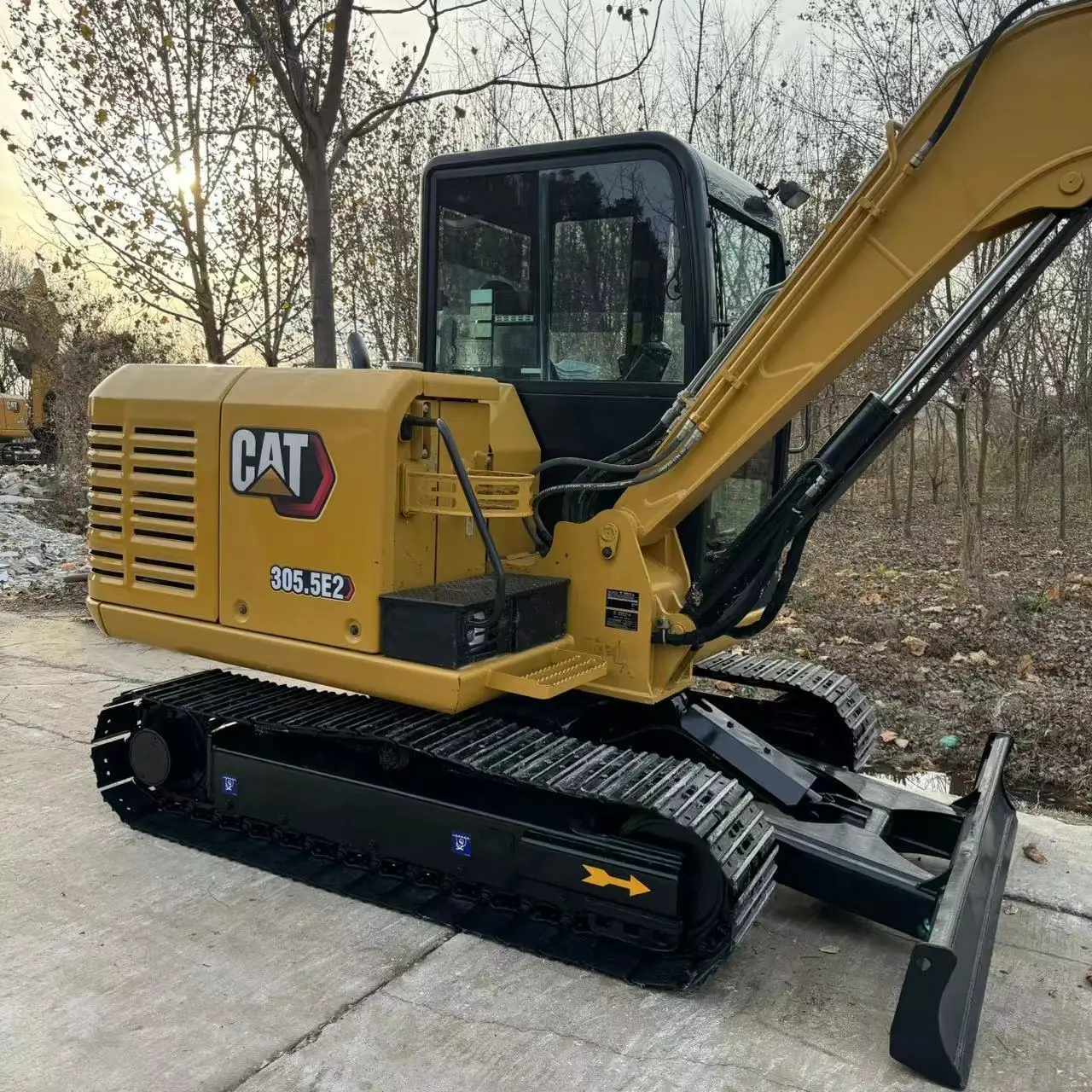 Хорошая цена высококачественный экскаватор Cat 305.5E новый 95