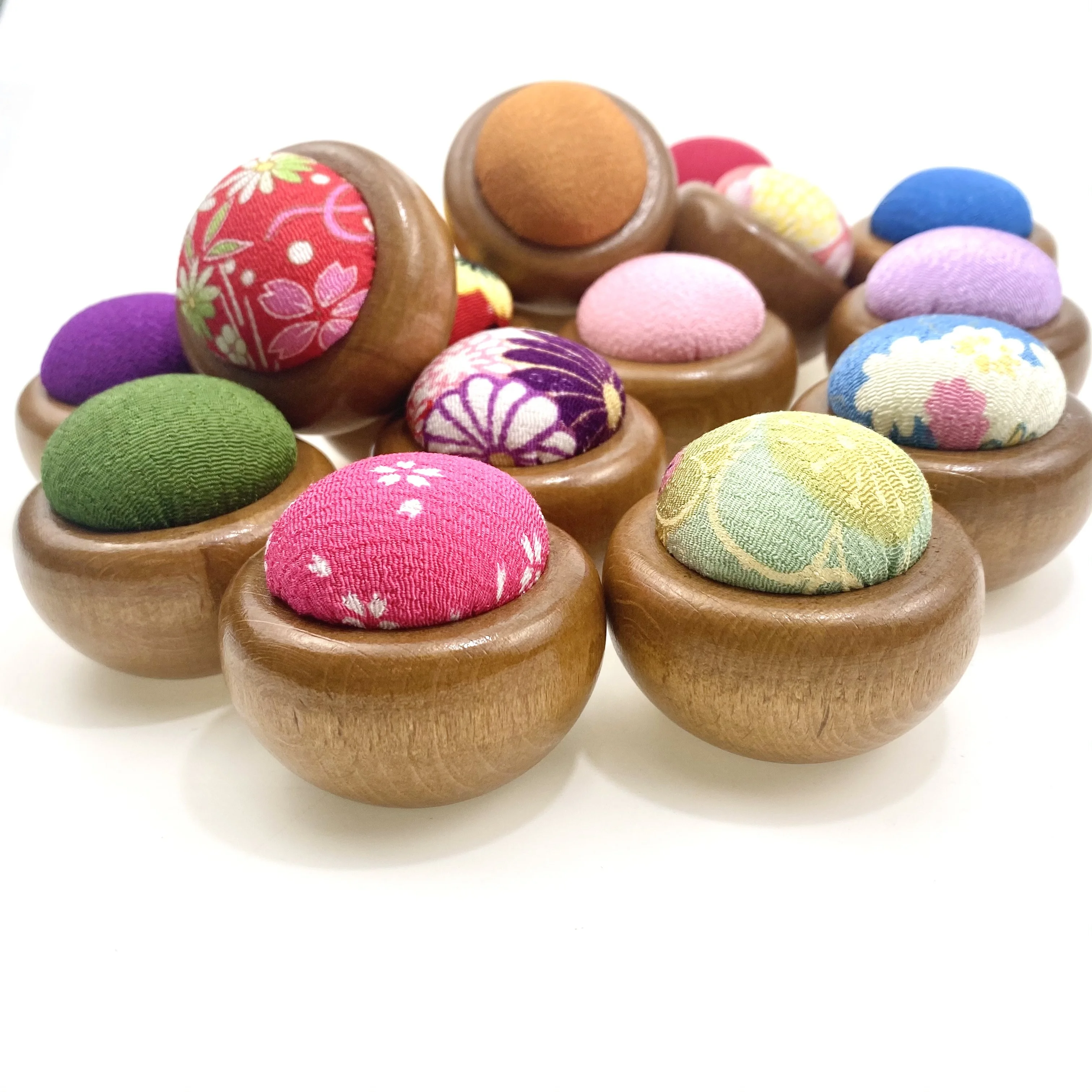 16pcs Wooden Base Round Needle Pin Cushion for Sewing Needle Holders or DIY Crafts