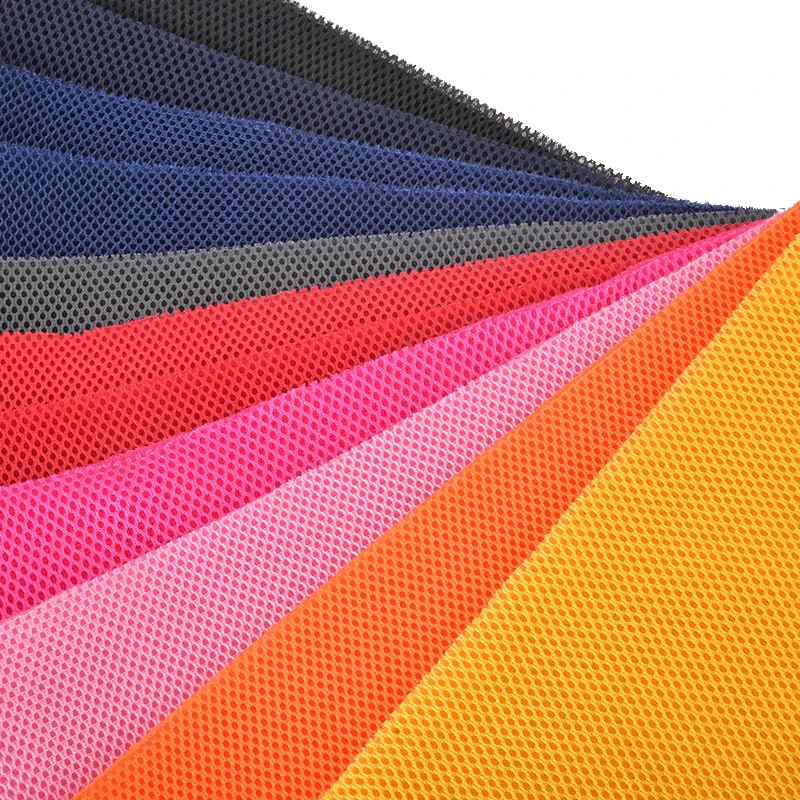 China Manufacturer 3D Spacer Polyester Thick Air Mesh Sandwich Fabric for Shoes Hats and Office Chair