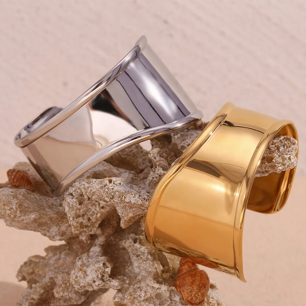Dreamshow Chunky Cuff Bangle PVD Gold Plated Jewelry Tarnish Free Statement Bangle 316L Stainless Steel Jewelry