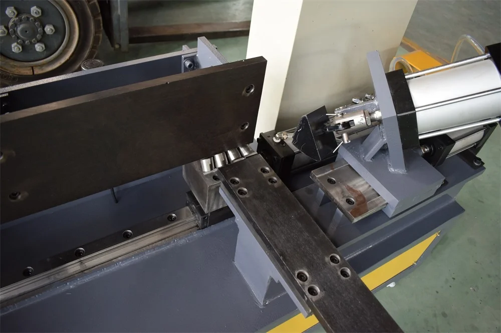 High quality 1.2mm pneumatic horizontal stainless steel plate seam closer