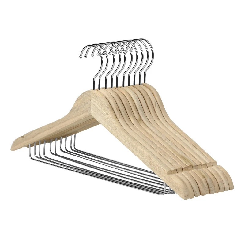 Оптовая продажа, вешалка для одежды из массива дерева с поперечной штангой и золотым серебряным крючком для магазина одежды и гостиницы