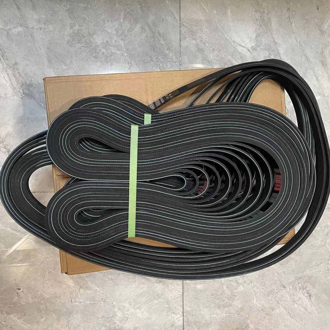 EPDM 100000KM PK Belt 6PK1677 6PK1669 Fan Belt Auto Car Belt in Malaysia Market
