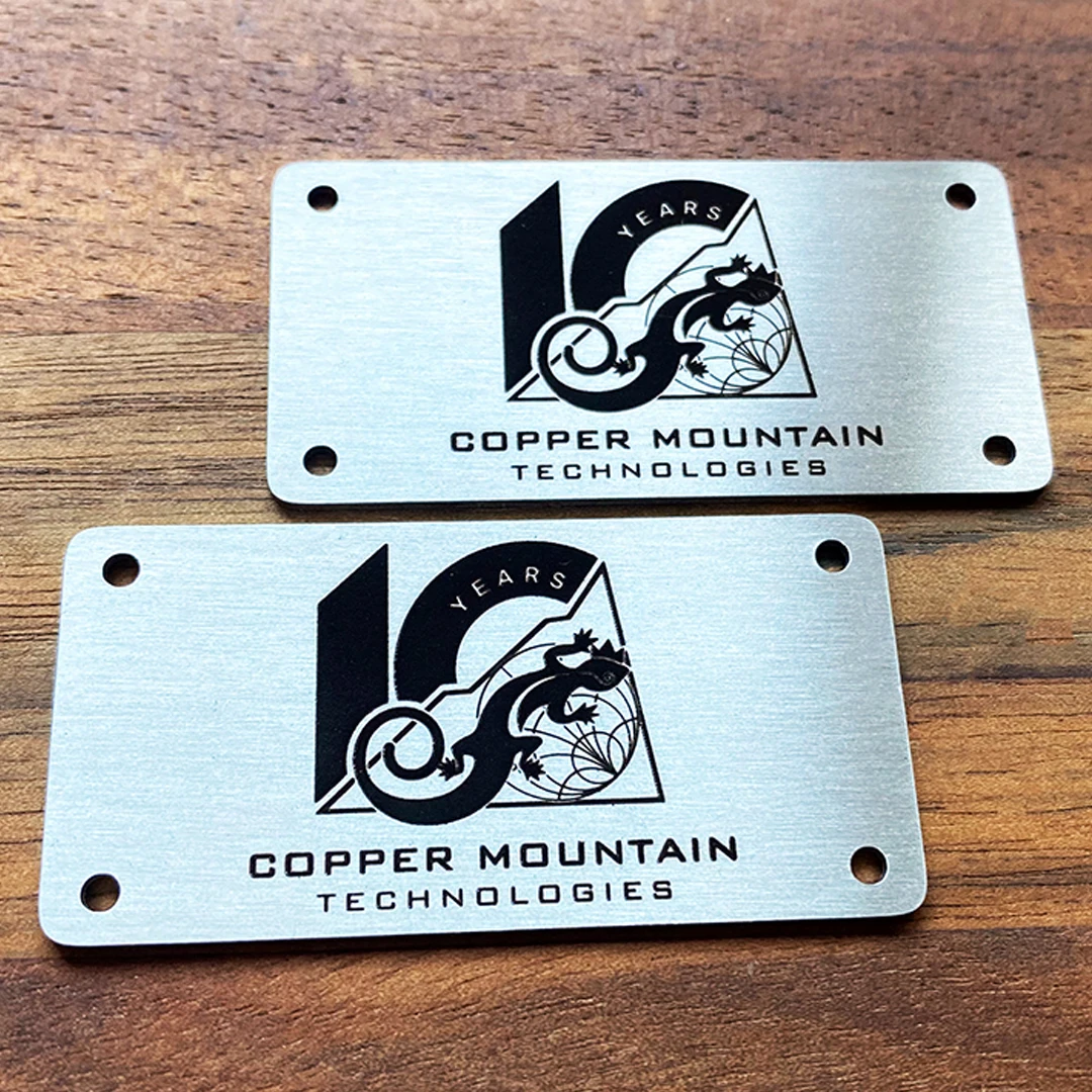 Custom Metal badge tags Zinc alloy brand logo Personalized metal signage for handbags, clothing, hats and leather accessories