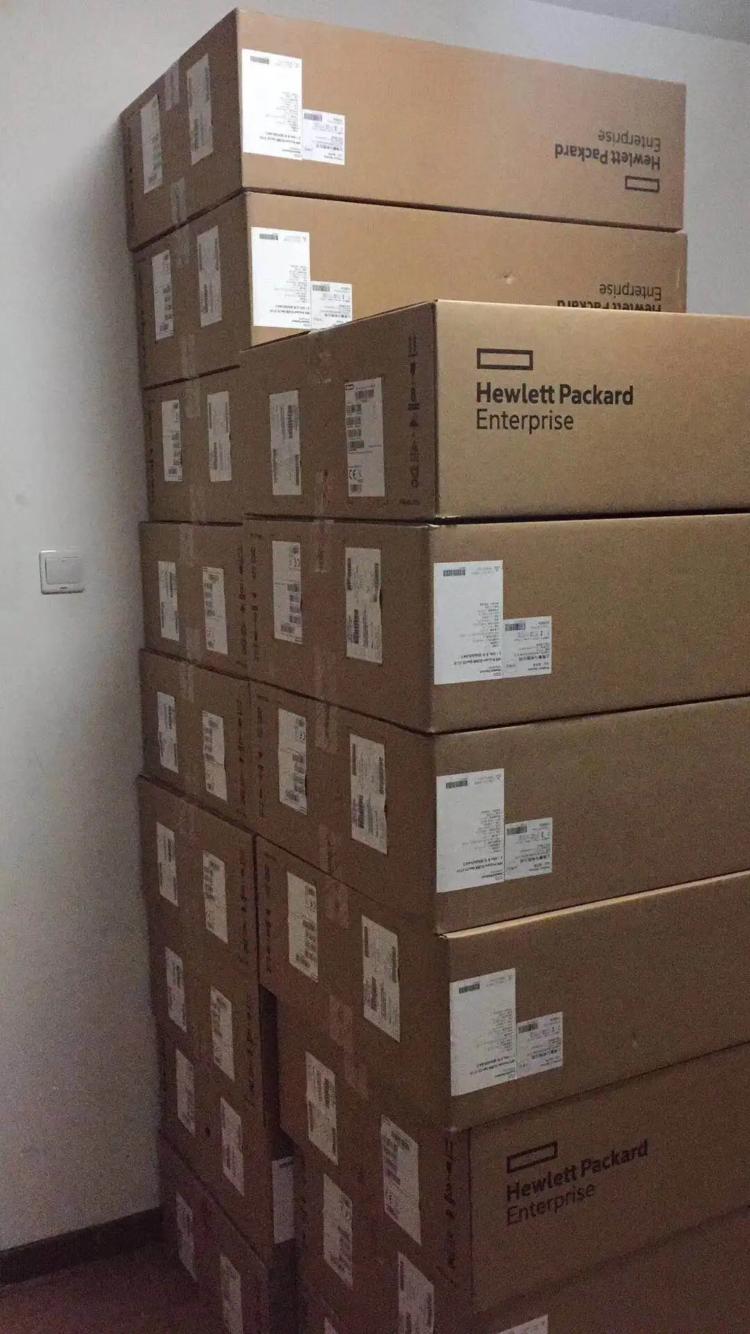 HPE MSA 2062 Storage Host MSA2062 1.92T 16GB fiber optic controller ( HPE MSA2050 Storage Upgrade Model)