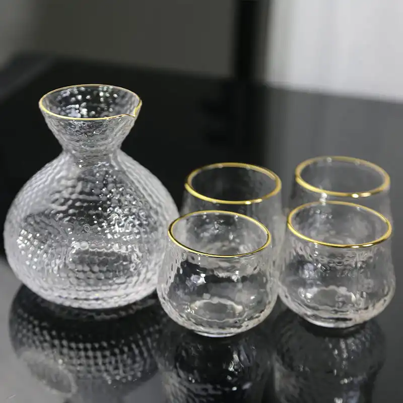Elegant Japanese Sake Set with One Pot and Four Glasses