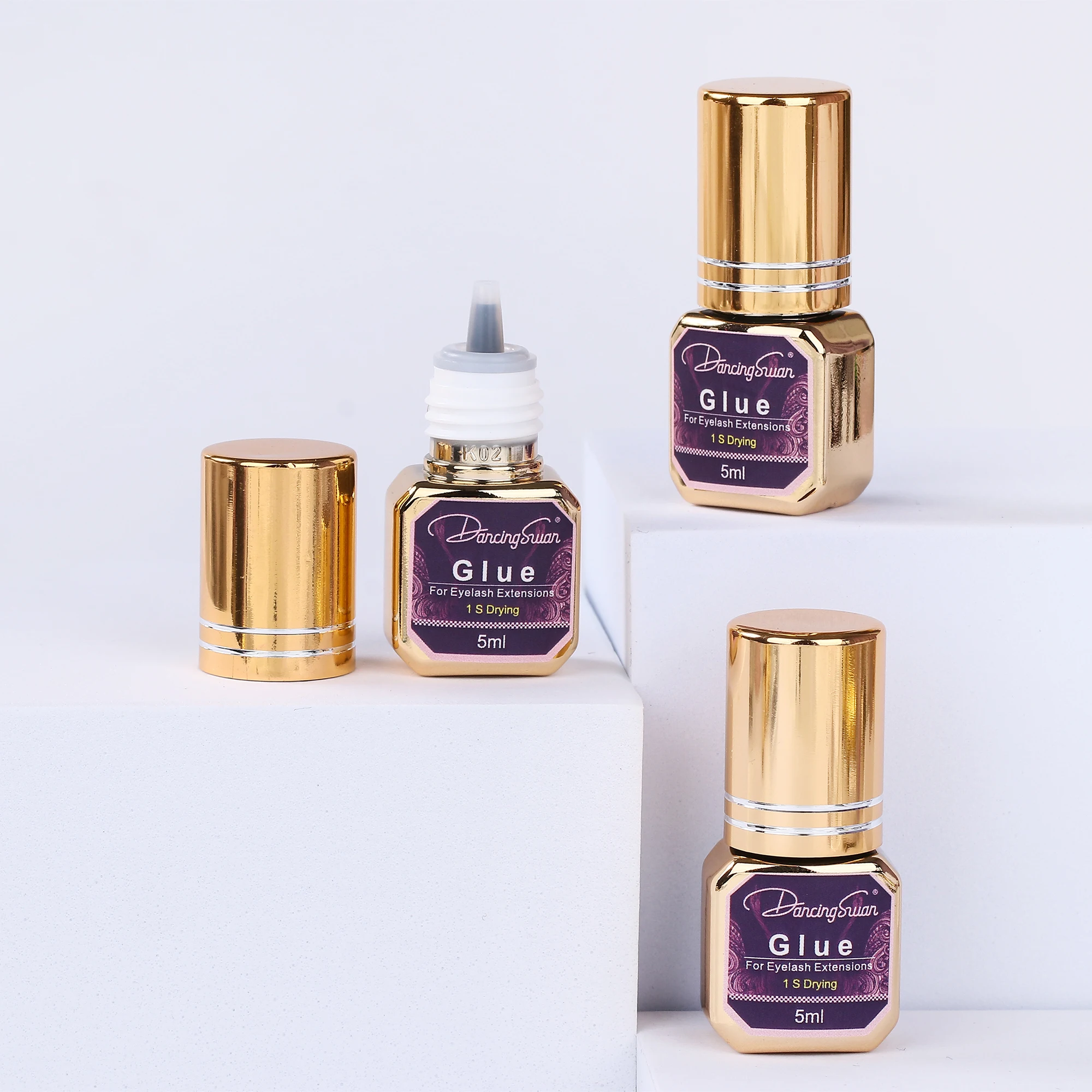 Custom Logo Strong Hold Eyelash Glue 1 Sec Fast Drying Long Lasting Waterproof Oil Resistant Lash Extension Adhesive Glue