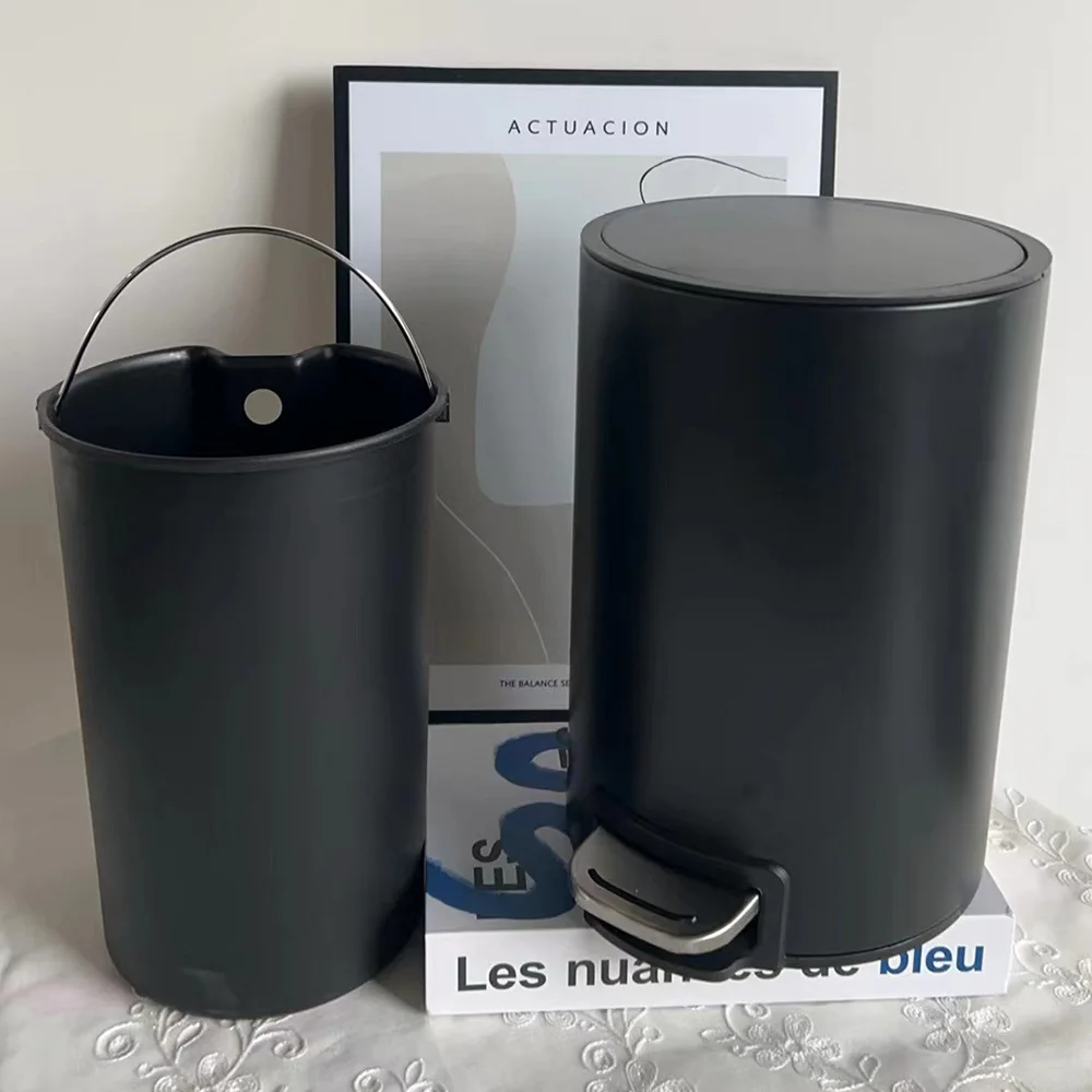 High Quality Custom Modern Durable Large Capacity Garbage Can Stylish Design Foot Pedal Structure Lid for Kitchen Office Use