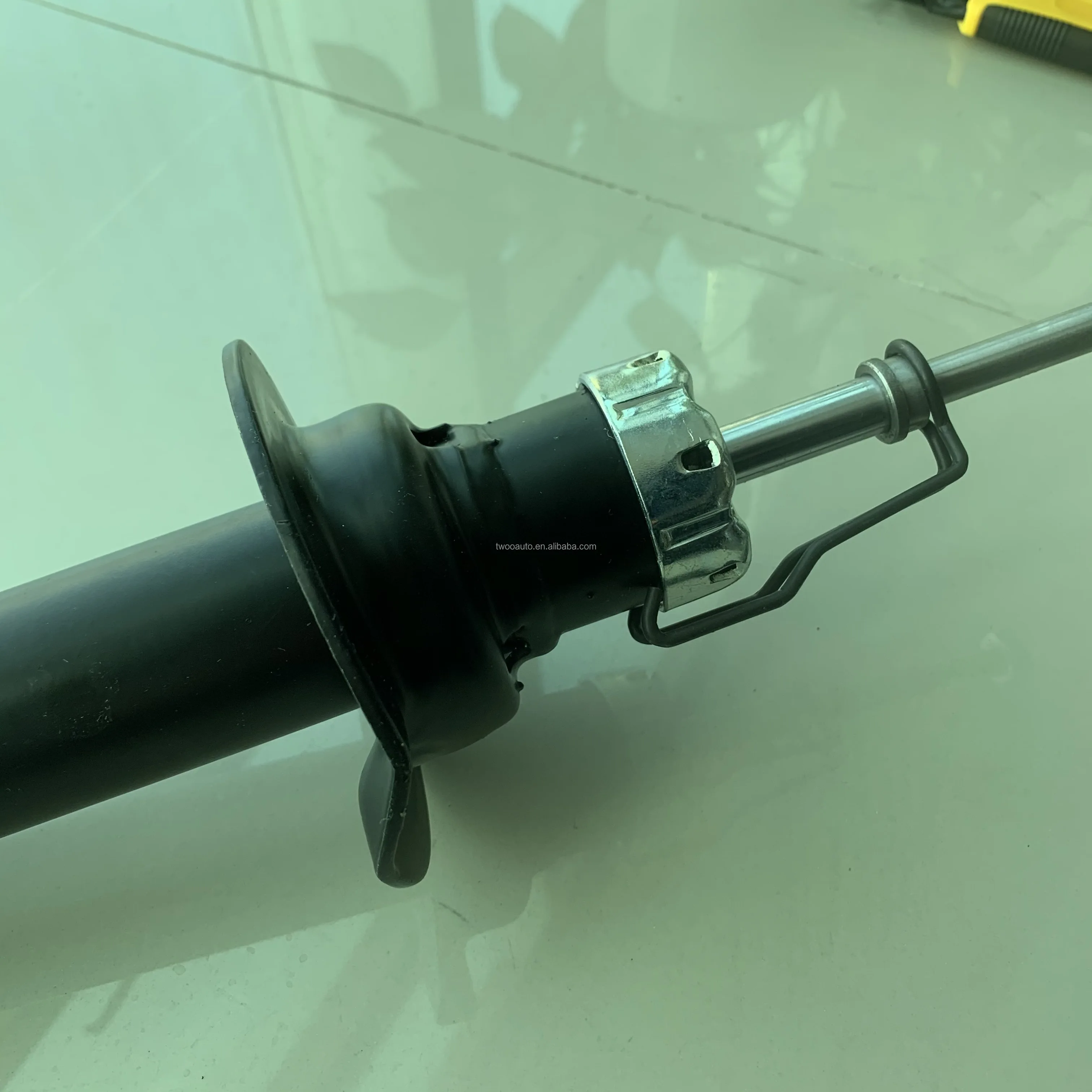 Original New truck shock absorber parts for NISSAN UD 95245-Z0002 truck parts accessories