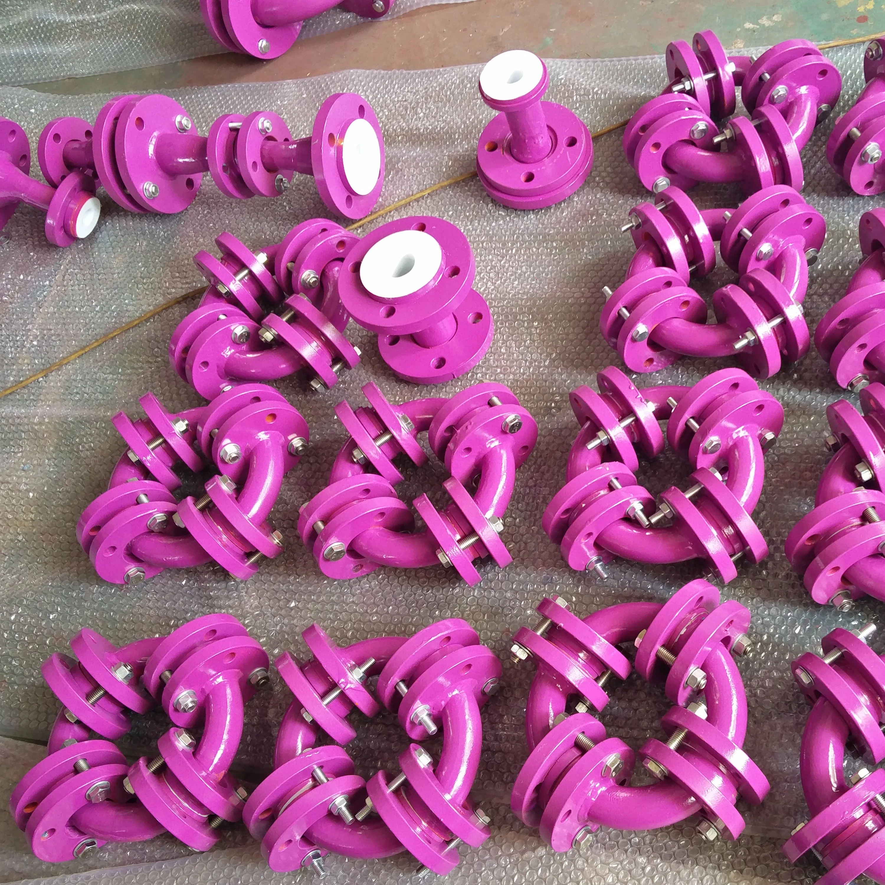 PTFE/PFA Lined Elbows 45 degree/90 degree  Fixed/Loose Flange Type Pipe Fittings 150# for Chemical Industrial Watertreament