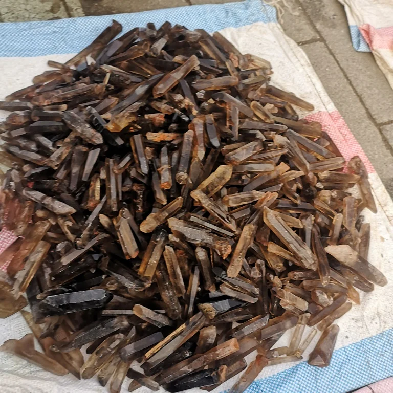 Wholesale Natural Smoky Crystal Quartz Stone Rough Smoky Crystal Point