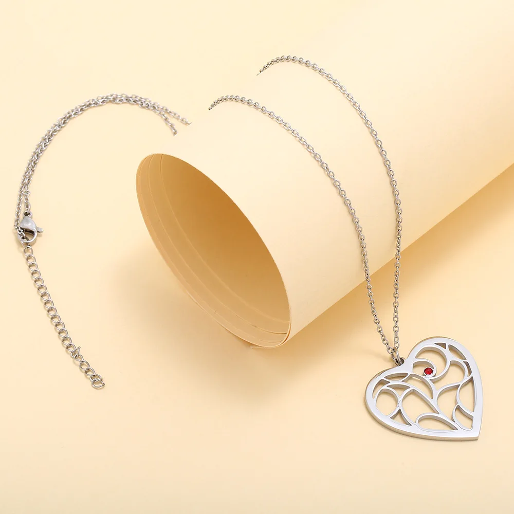 2024 Senior Chen Stone and English engages in the English Demon strants Fashion Pendant Family D I Y heart necklace