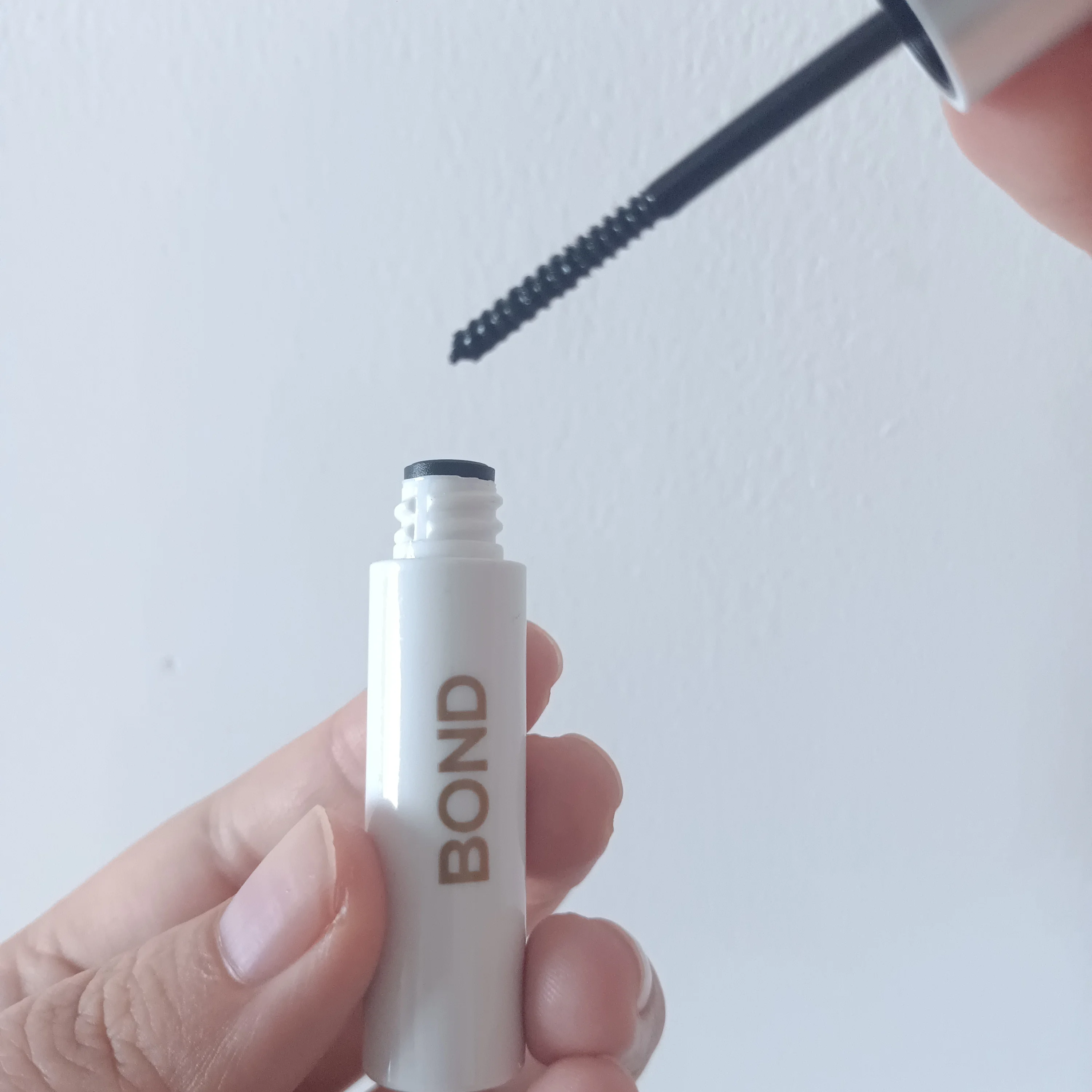 DIY Lash Glue Bond and Seal Cluster Lash Glue for Segmented Lash Super Long-lasting Strong Hold DIY Eyelash Glue