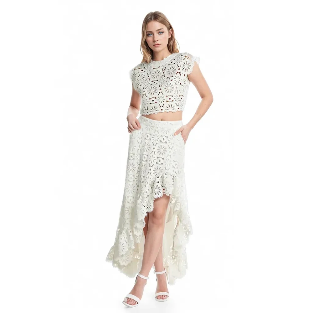 TWOTWINSTYLE 2024 New Fashion sexy mini Top Design Sense tight short-sleeved Hip Skirt Suit Women