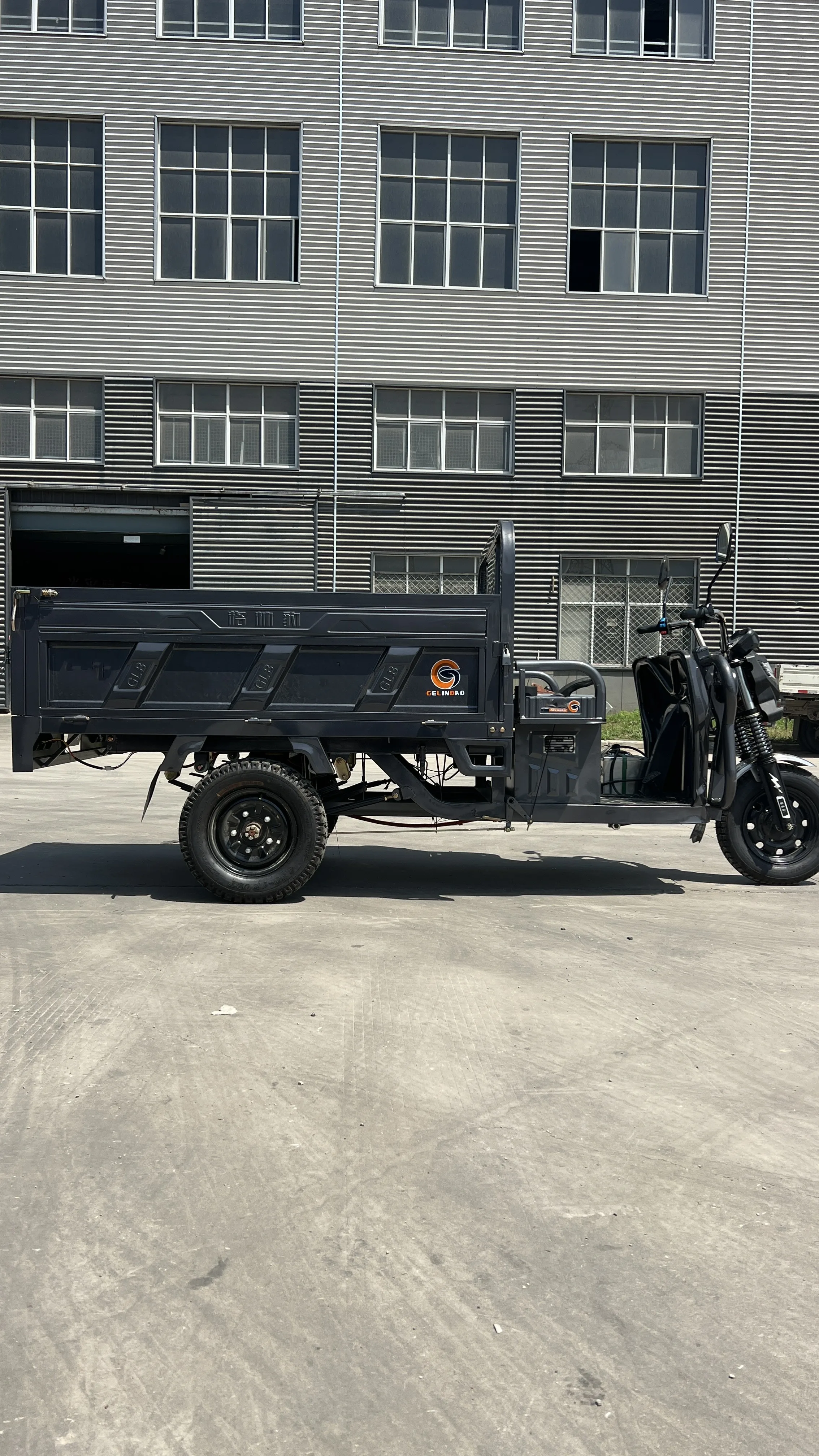 2023 new modle Chinese cheaper 3 wheel motorcycle electric cargo tricycle Electric Tricycle for Cargo