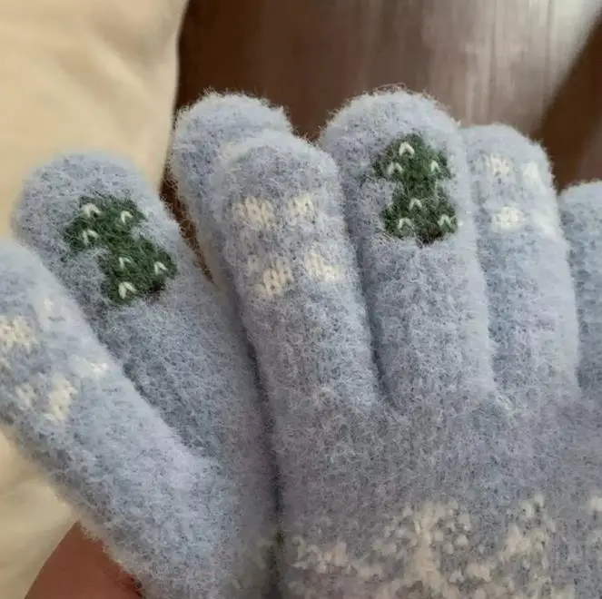 2024 Winter Women Fashion Christmas Tree Snowflake Jacquard Plush Fluffy Fuzzy Soft Thick Red Green Pink Blue Hand Gloves Mitten