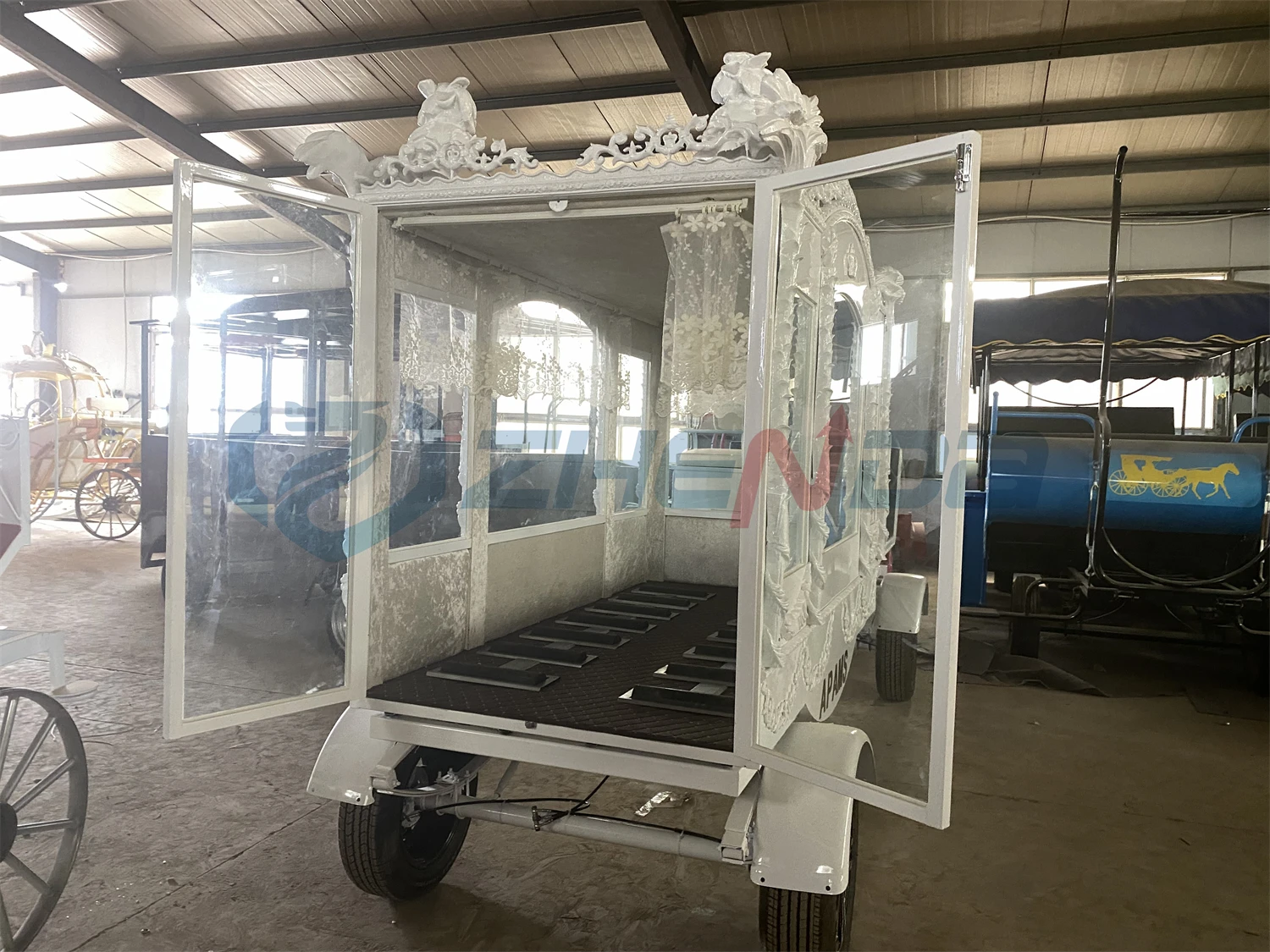 Производитель Hearse продает высококачественные конные сердца/похоронные принадлежности винтажные электрические