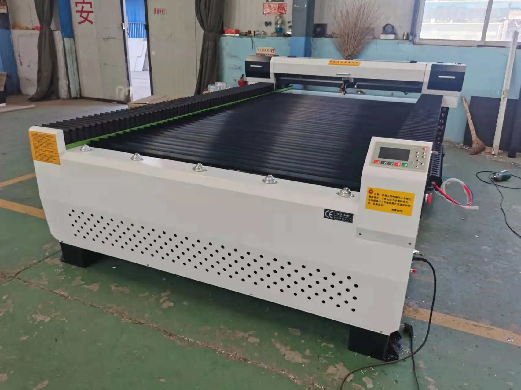 300w 600w Co2 Laser Machine 1325 with Autofocus