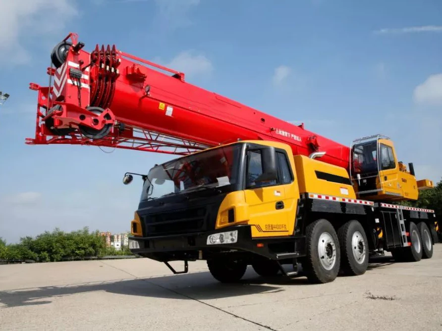 Горячая производительность 30 тонн грузовик мобильный кран STC300T5 с низкой ценой для продажи