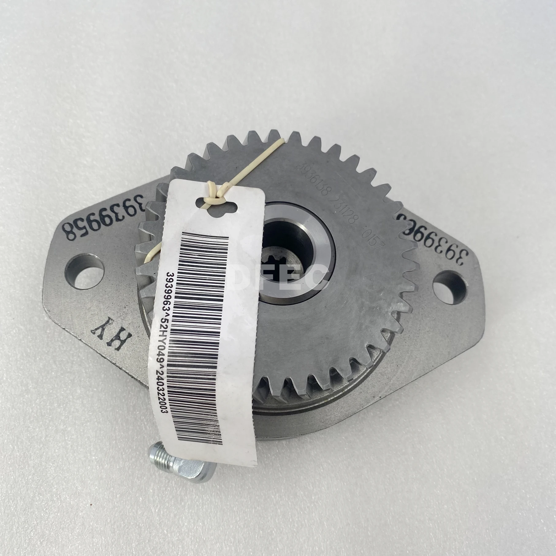 New Stock Supply Original Diesel Engine Adapter Hydraulic Pump 3939963