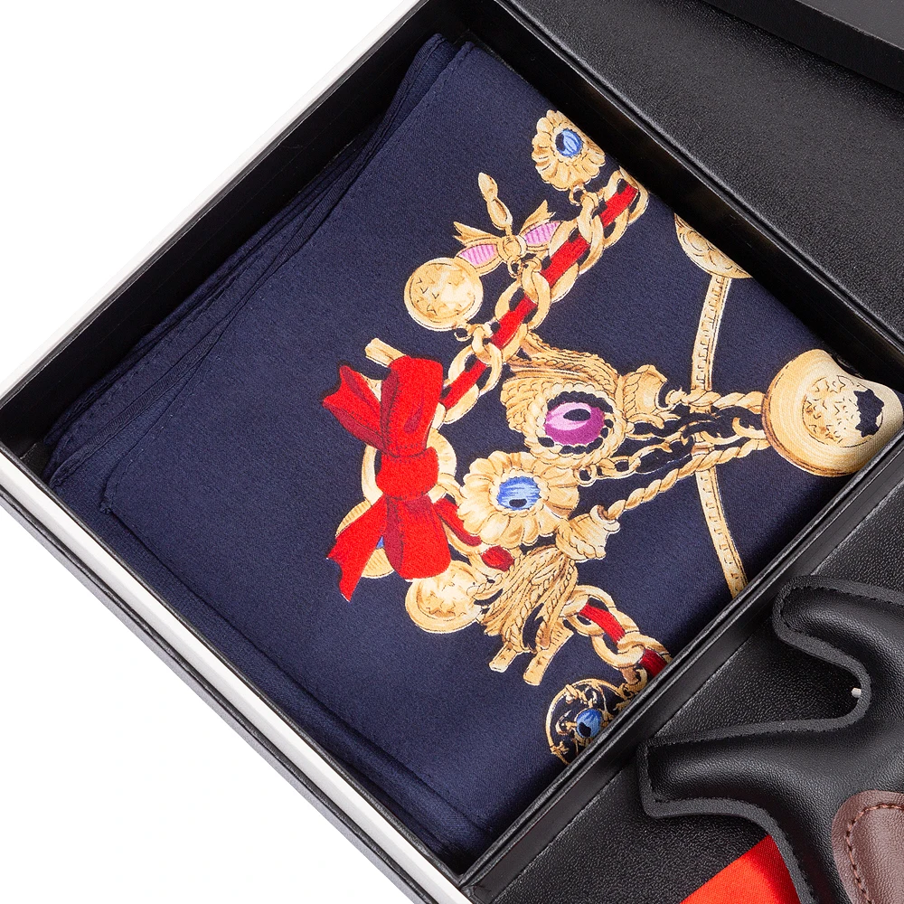 
New gift set silk scarf and key chain gift set for women Christmas gifts 