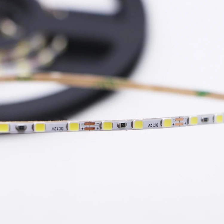 Высокая яркость Тонкая световая лента шириной 3 мм 4 12 В 2835 2700 К 4000 6000 SMD2835 гибкая светодиодная
