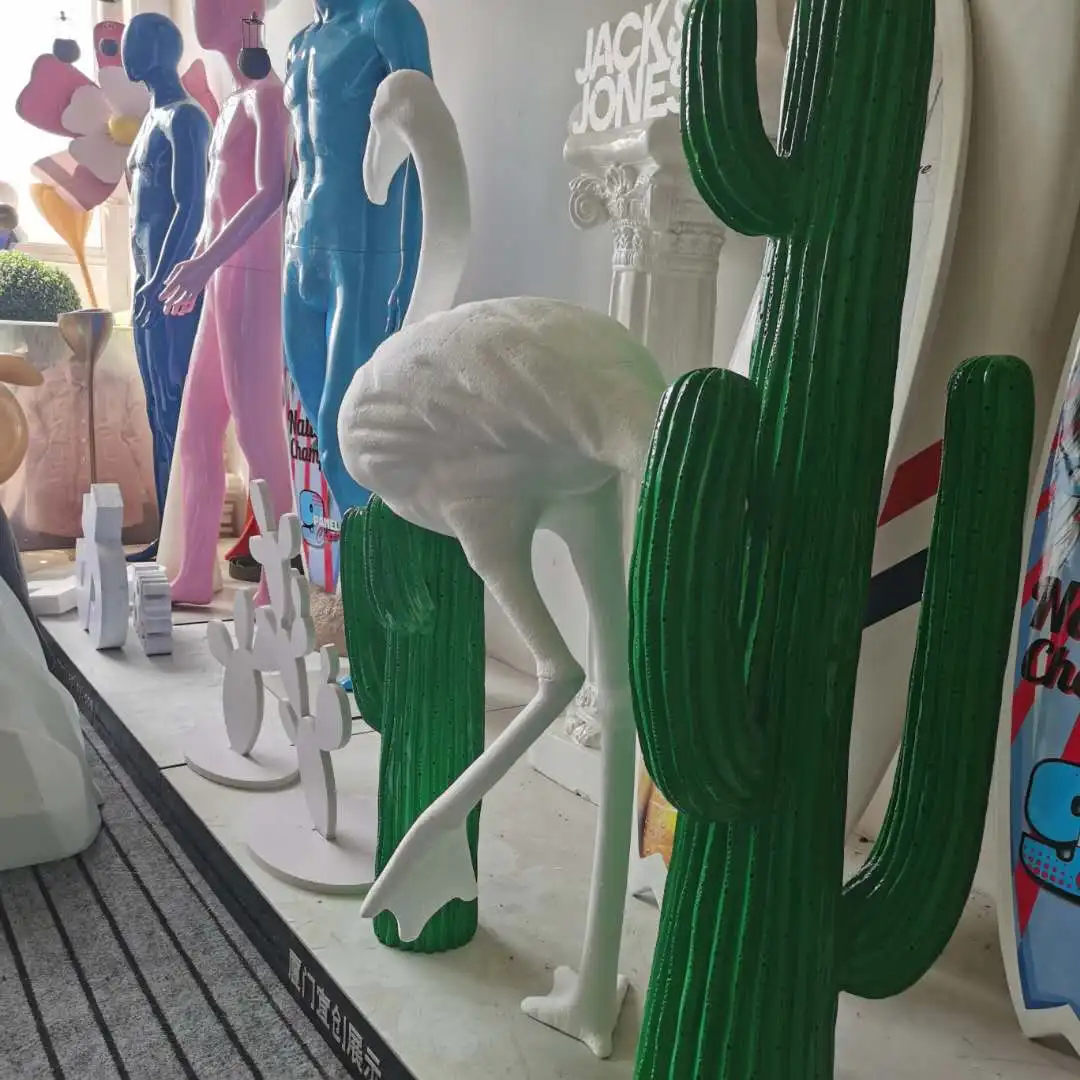 Custom Window Display Artificial Fiberglass Flamingo for Store Window Decoration Visual Decoration Animal Sculpture