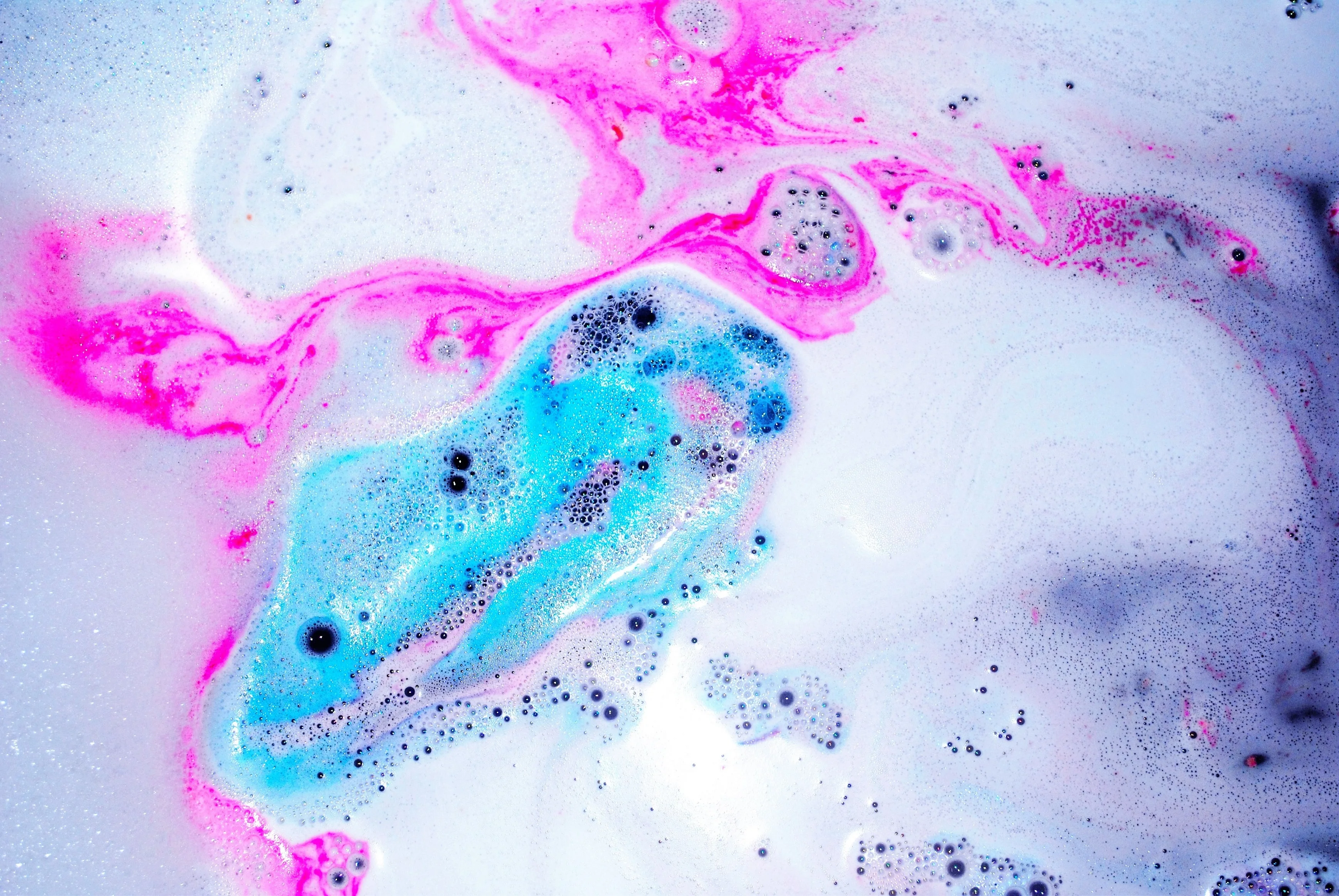 Falls River Soap Handmade Bath Bomb - Sweet Pea -Feminine fragrance Bath Bombs for Women