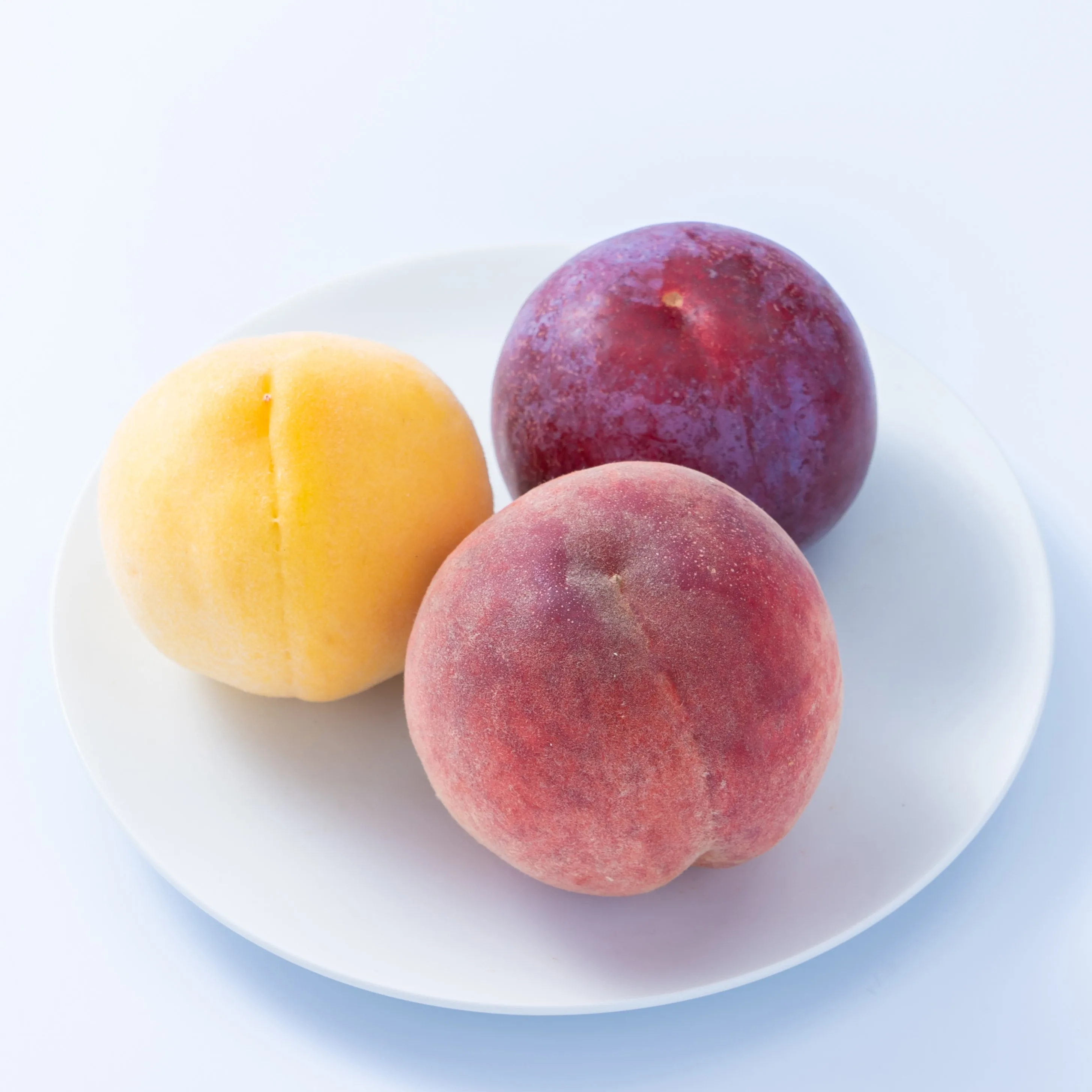 Excellent cost performance high quality Japanese fresh peaches