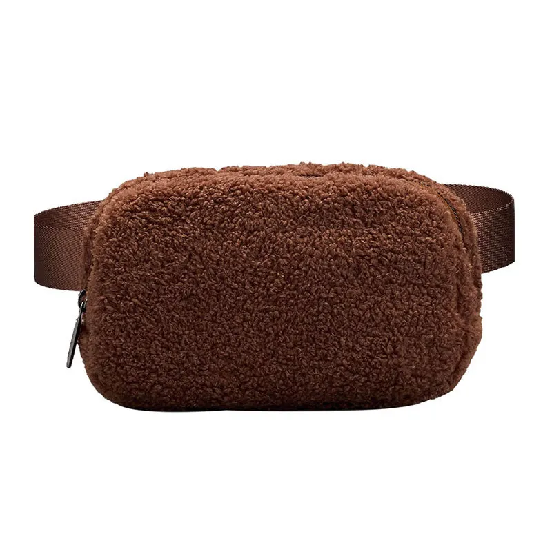 2023 Wholesale Everywhere Belt Bags Global Trending Style Fur Waist Bag Fleece Yoga Running Fur Material Chest Bags for Winter