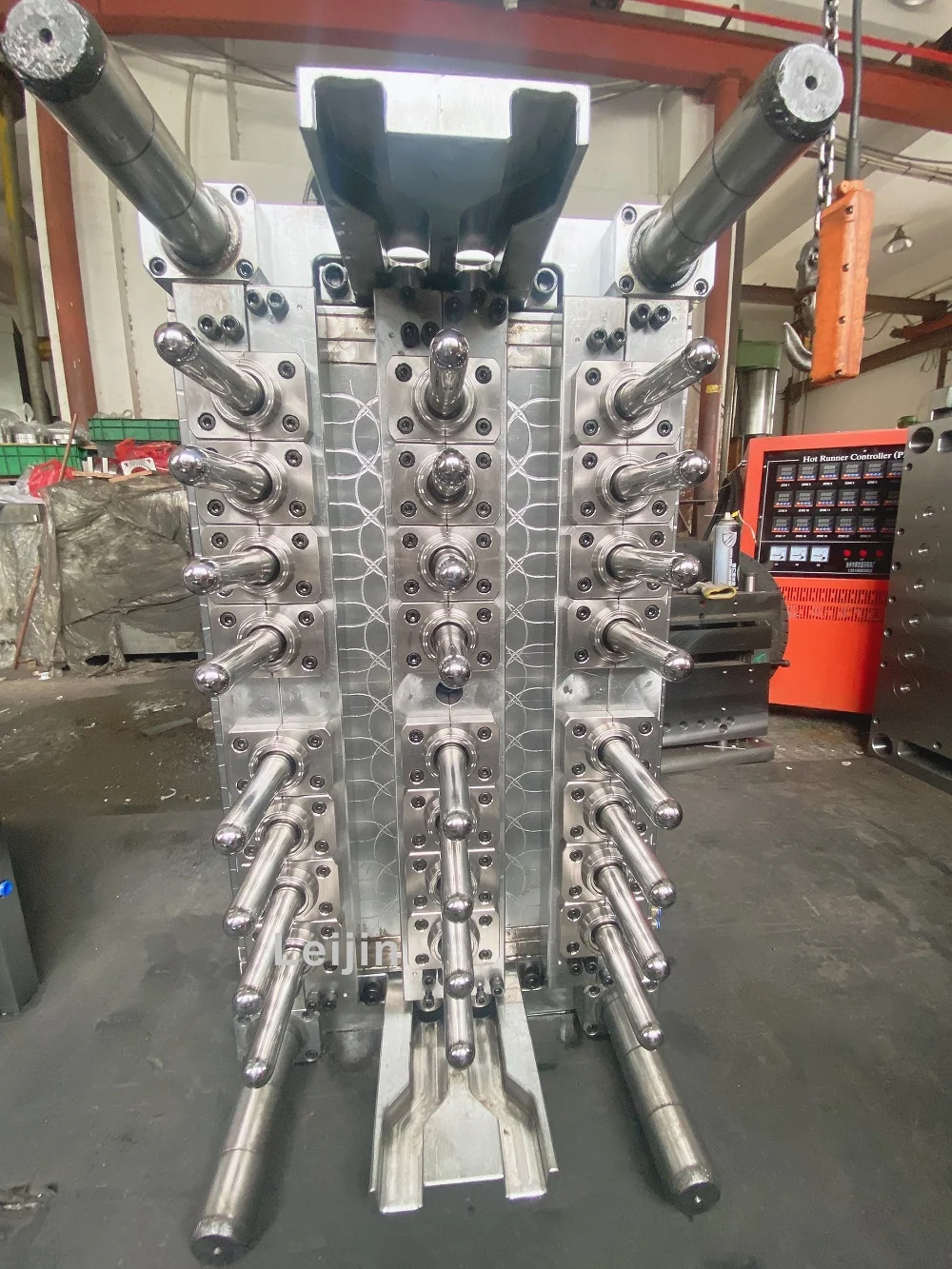 6 Cavity 13 gram Injection Mold Preform Mold Plastic Injection Molding Machine Mould