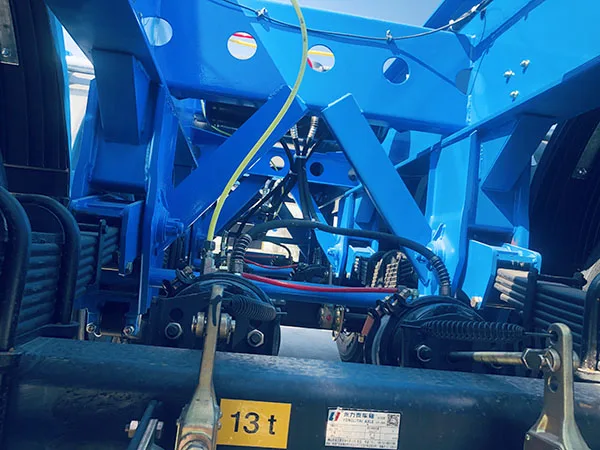 Container Chassis Skeleton Truck Semi Trailer Steel Customized 3 Axle 20ft Panda 12v / 24v, 7 Line 2 or 3 Axles BPW / FUWA 40T