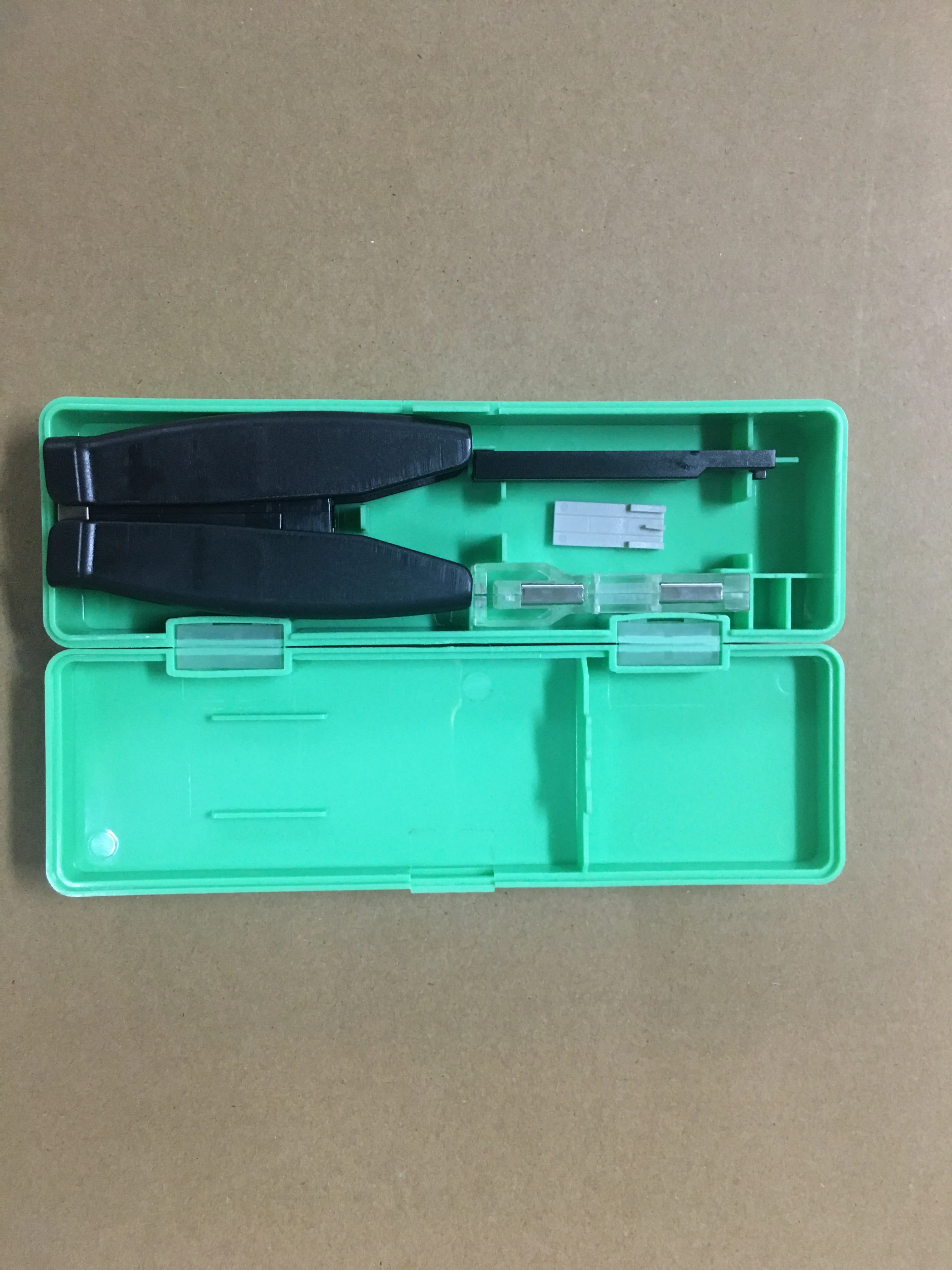 black factory price FTTH FTTB FTTX Applicable Butterfly fiber optic cable crimpter